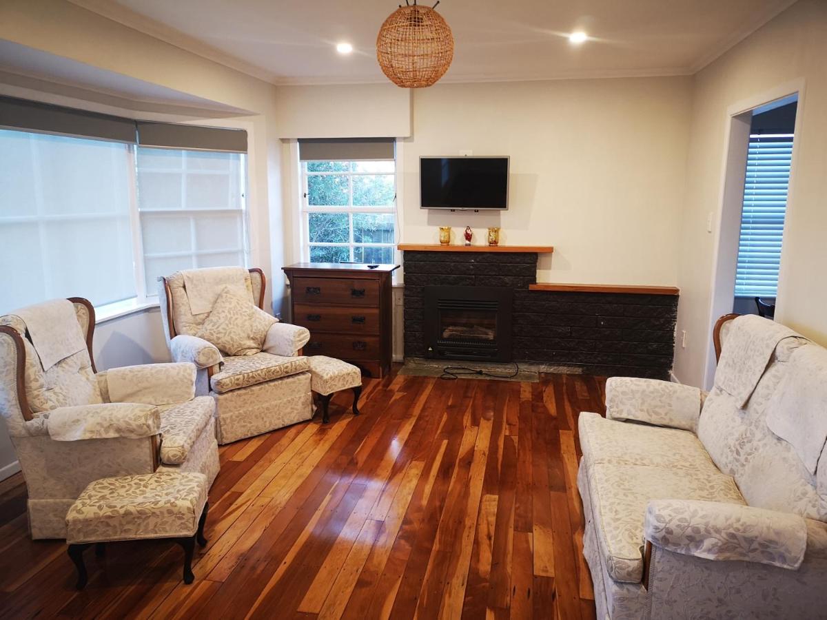 Cheerful 4 Bedroom Holiday Home Ροτόρυα Εξωτερικό φωτογραφία