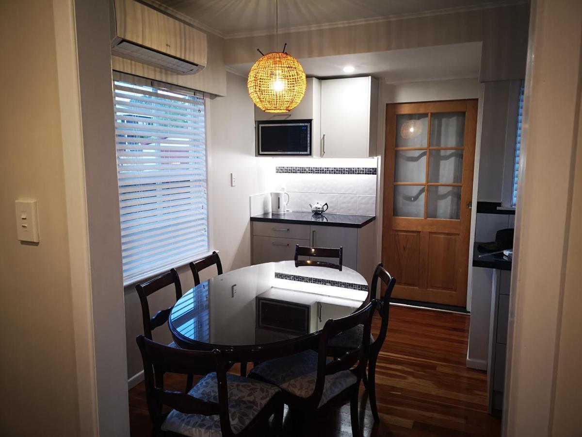 Cheerful 4 Bedroom Holiday Home Ροτόρυα Εξωτερικό φωτογραφία
